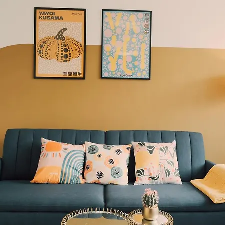 Bee - Caldecott House Manchester