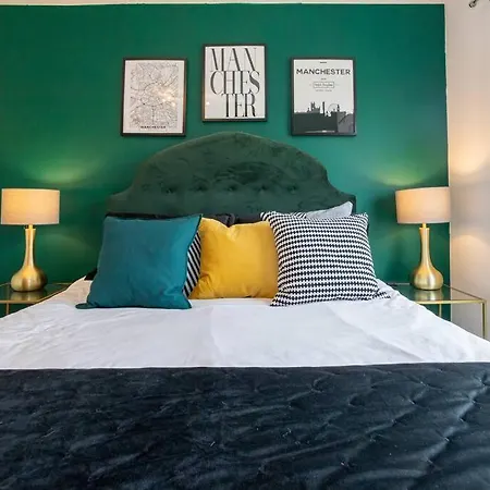 Spacious 3 Bedroom Townhouse To Rent In *