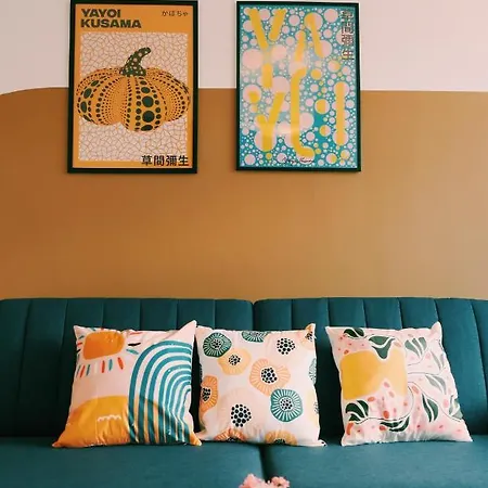 Bee - Caldecott House Nyaraló *