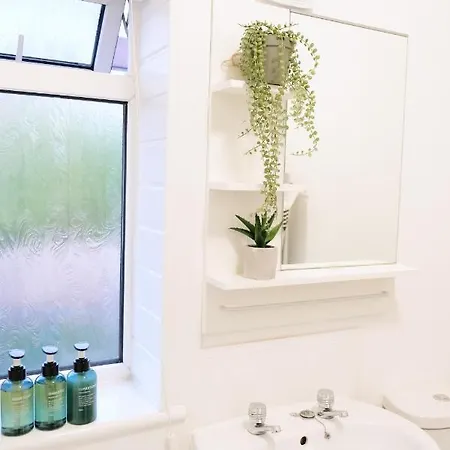 Bee - Caldecott House Nyaraló