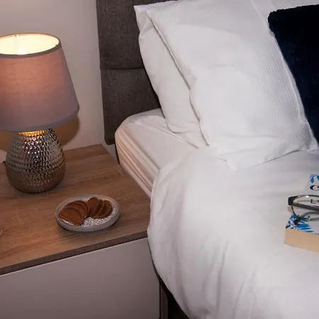 Modern 2 Bed & 2 Bath City Centre Apartment Manchester