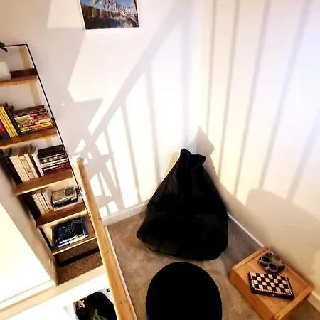 Apartment Luxury 1 Bedroom Next To Ao Arena & Victoria Train *