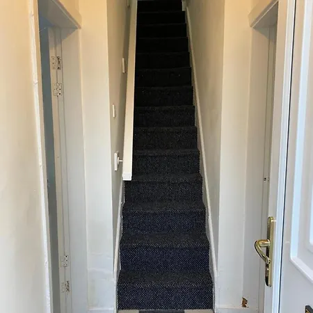 Double Bedroom In M19, Rm2 1 Double Bed