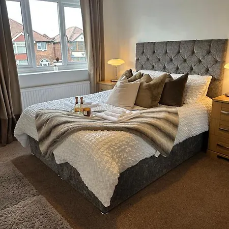 Homestay The Chorlton Retreat - Double Bedroom, Free Parking Manchester