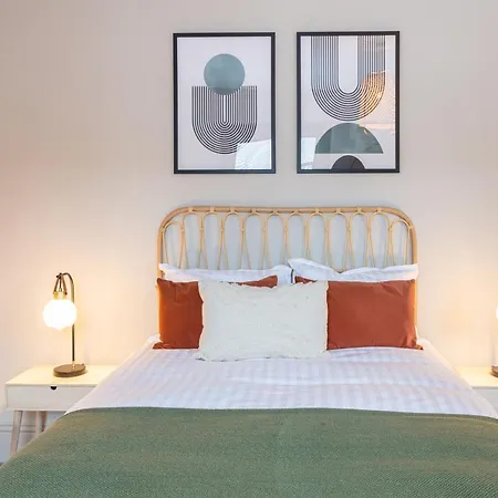 بيت للعطل Stunning Scandi 3 Bed House In Manchester-parking *