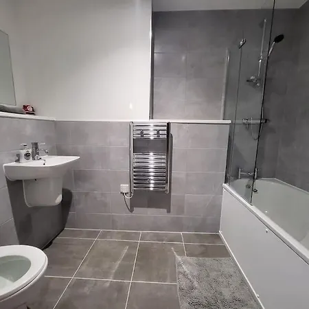 Beautiful 2 Bedroom Salford Quays 아파트