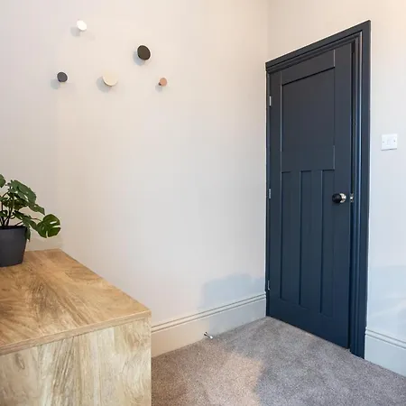 Holiday home Stunning Scandi 3 Bed House In Manchester-parking Manchester