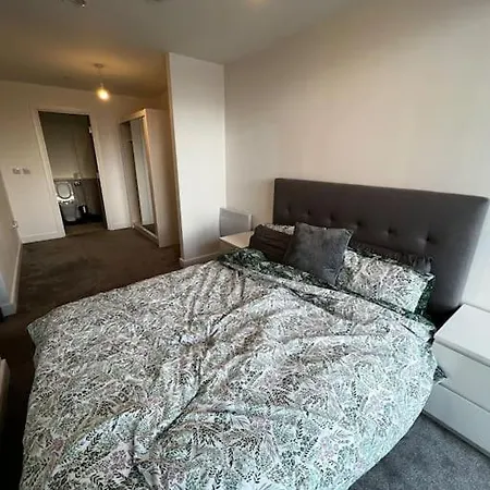Stylish 2 Bedroom Μάντσεστερ