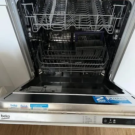 Stylish 2 Bedroom 아파트 *