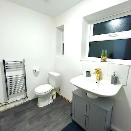 Apartment In Levenshulme, *