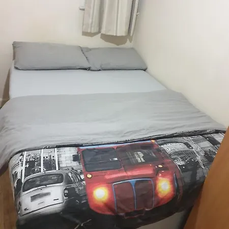 Splendid 4bedrooms Shared Manchester