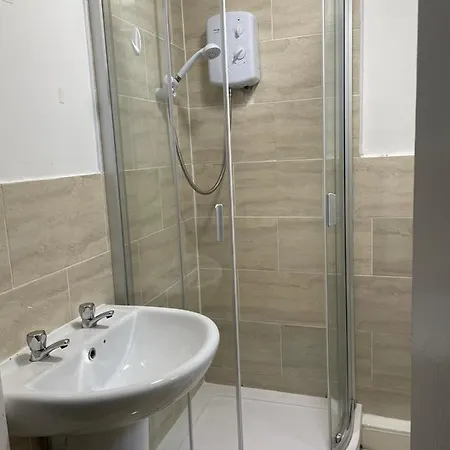 Appartement 3 Bed Family House Manchester