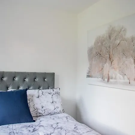 Bv Stylish Homely 3 Bedroom Close To Arena Hébergement de vacances *