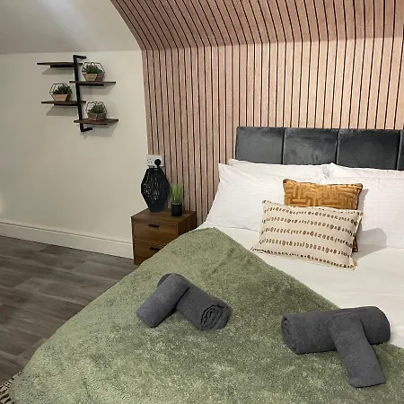 Apartment Deluxe In 20 Percent Off For Drake Concert Attendees! *