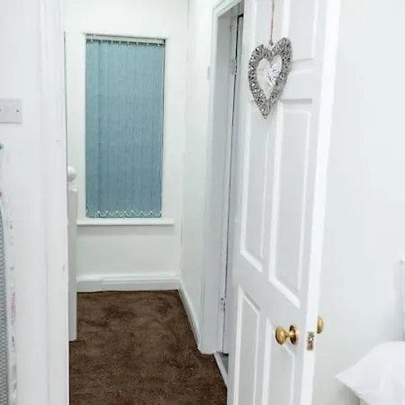 아파트 In Failsworth *