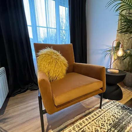 Modern 2 Bedroom Aesthetic *