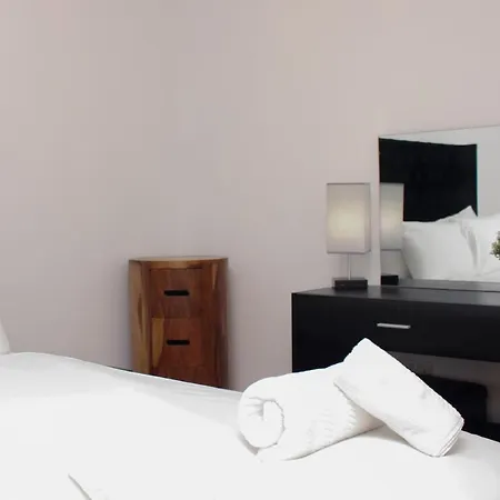 2bed Spacious Near Cc, Sleeps 5