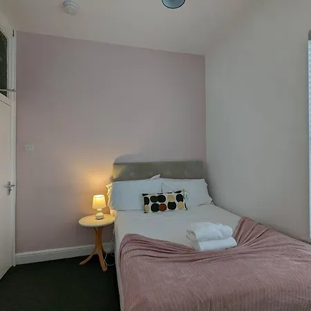 Ferienhaus Gloucester Pl - Affordable 3 Bed House *