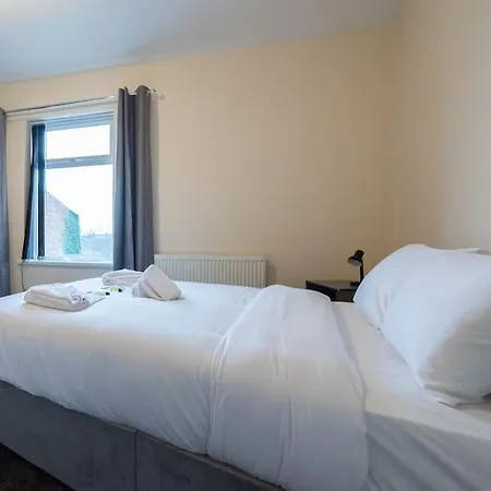 Spacious 2 Bedroom House