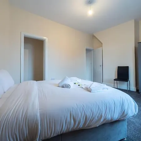 Apartman Spacious 2 Bedroom House Manchester