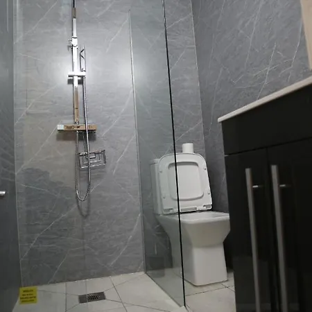 بيت ضيافة Rostron House مانشستر
