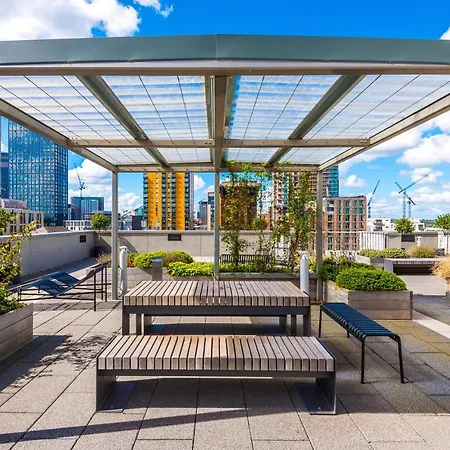 Hilltop Serviced - Ancoats Apartment *