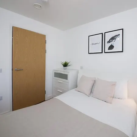 Guestready - Serene Getaway In Salford * マンチェスター