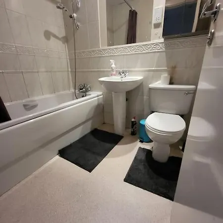Comfortable 1 Bedroom Mánchester