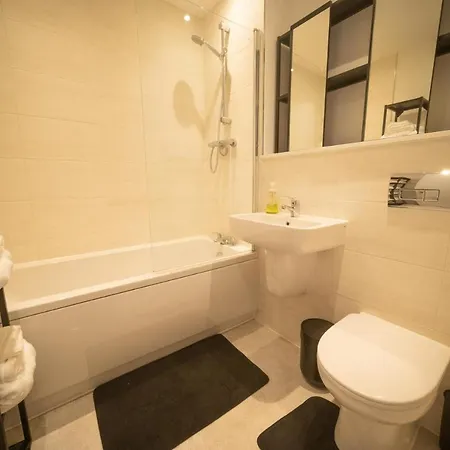 Beautiful 2bd House Minutes From Prázdninový dům *