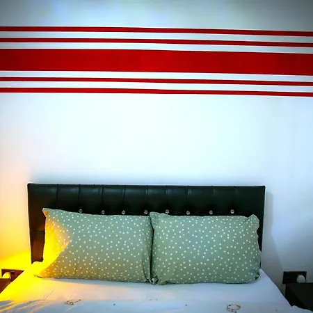 Rostron House بيت ضيافة *
