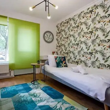 *new*quiet Apt 13min To Ao Arena,free Parking