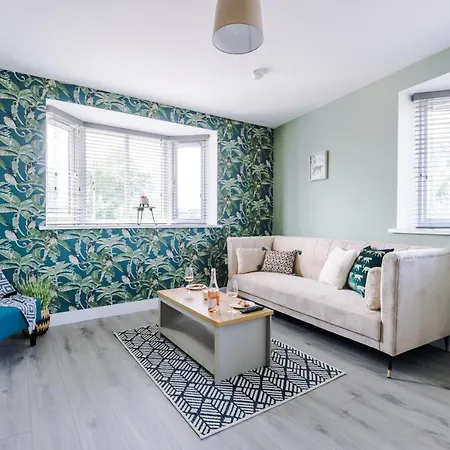 Apartman The Ecclesian - Upscale Near Trafford Centre & Eccles Train Station