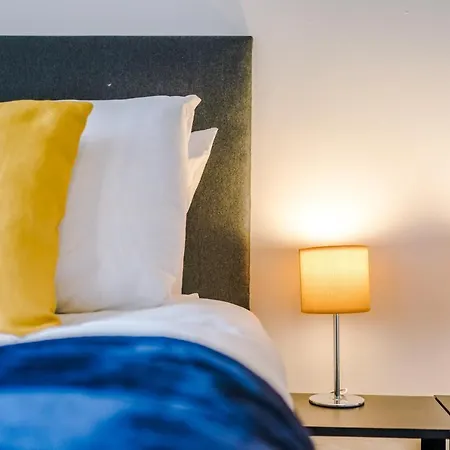 Half Mile To Etihad Stadium & Coop Arena, Free Parking, 6 Ppl * Манчестер