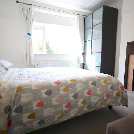 펜션 Pass The Keys Large Family In Chorlton 맨체스터