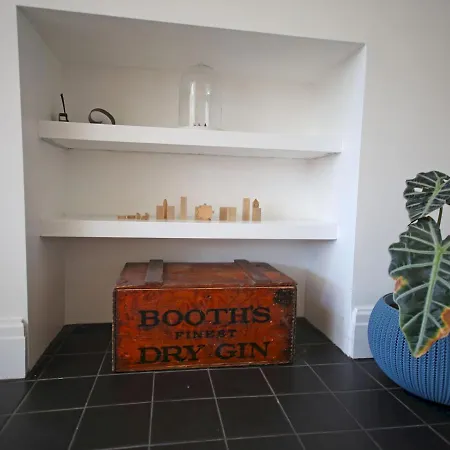 Holiday home Pass The Keys Large Family In Chorlton Manchester