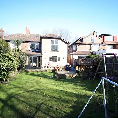 Pass The Keys Large Family In Chorlton Holiday home *