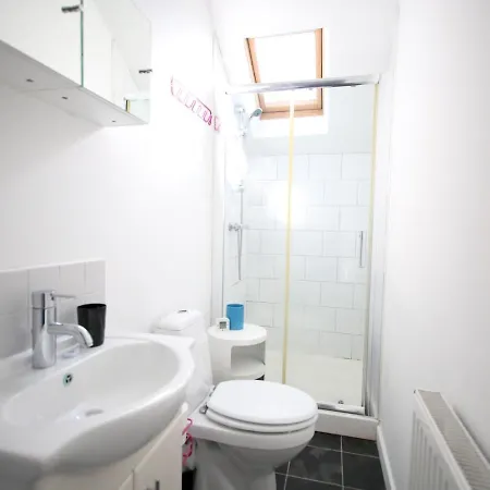 Holiday home Pass The Keys Large Family In Chorlton