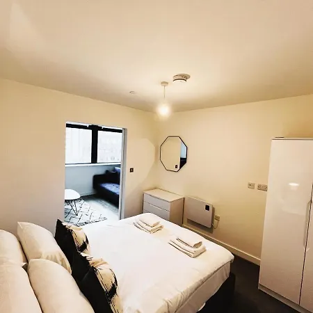 Brand New Modern 1 Bed Near Old Trafford Stadium Lejlighed *