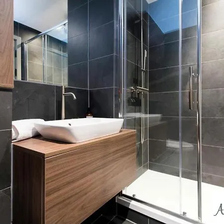 New Build Luxury Central For Contractors And Short Stays شقة مانشستر