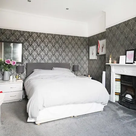 Semesterbostad Pass The Keys Large Beautiful Edwardian In South Manchester