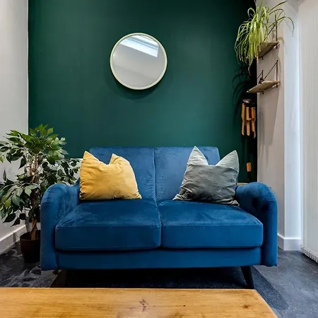 Centrally Located Elegant 2 Bed House In Chorlton Prázdninový dům