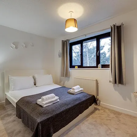 Prázdninový dům Centrally Located Elegant 2 Bed House In Chorlton