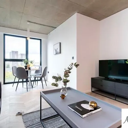 New Build Luxury Central For Contractors And Short Stays * مانشستر