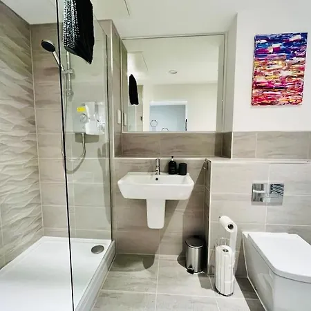 Unique Studio Near Old Trafford Stadium - Sleeps Up To 4! *
