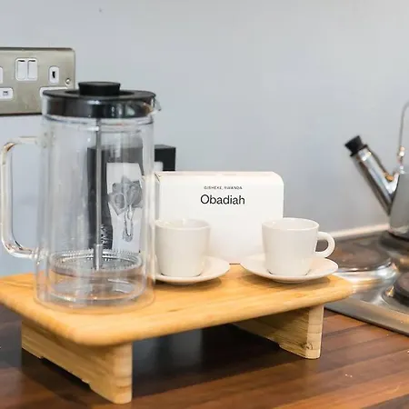 Brand New Listing 1 Bed Flat Apartmán