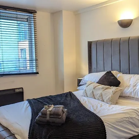 Jpg Theatre - High Floor Mcr Luxe W Balcony Canal Views *