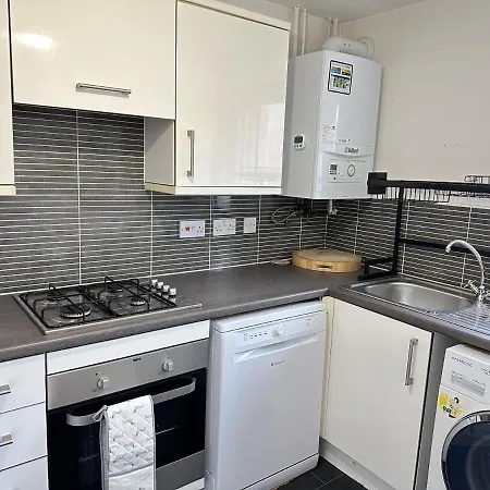 Entire Luxurious 2 Bedroom Apt Free Parking マンチェスター