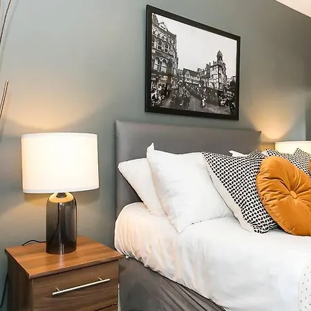 Wonderful One Bedroom Flat Manchester