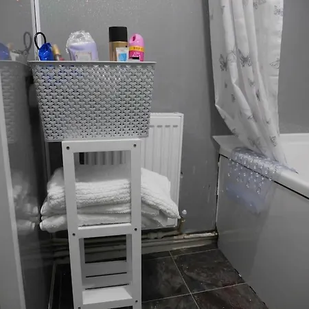 Hébergement de vacances Adorable 2 Bed House Ideal For Family Of Four