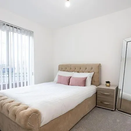 M5 Ordsall - Spacious 2 Bedroom City * Manchester